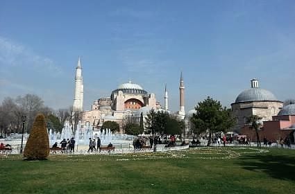 Nereye Gidersen Git, İstanbul'a Geri Dönersin!